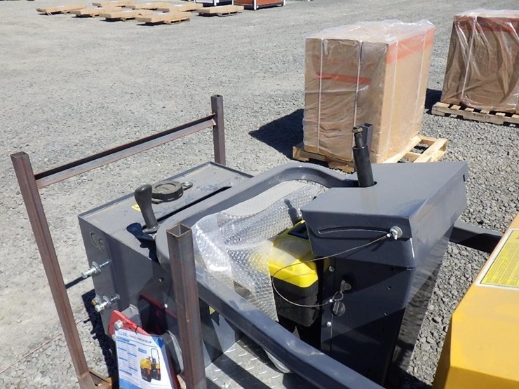 2026-sdlool-1000-vibratory-smooth-drum-roller-image-9