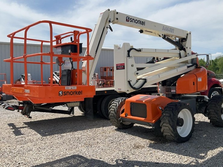 #301-•-2024-snorkel-46'-awd-articulating-boom-lift-#4-image-11