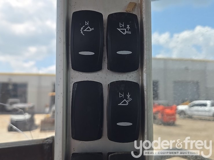 2021-volvo-l90h-image-133