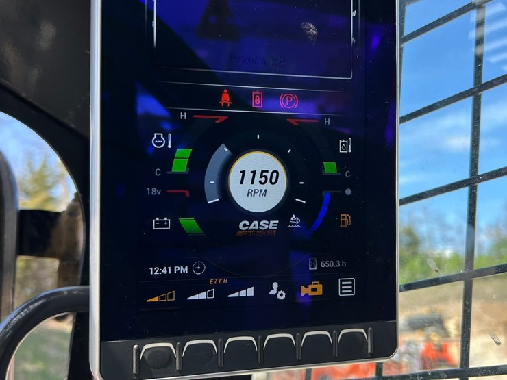 2023-case-tv450b-image-44