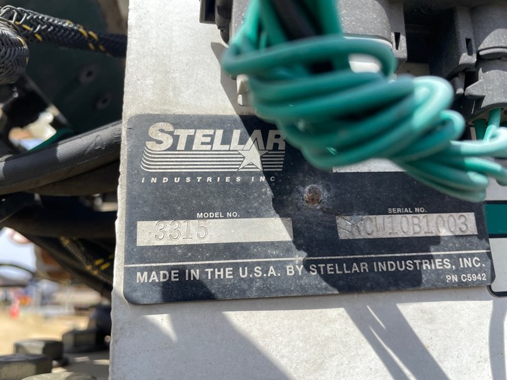 2011-ford-f550-image-94