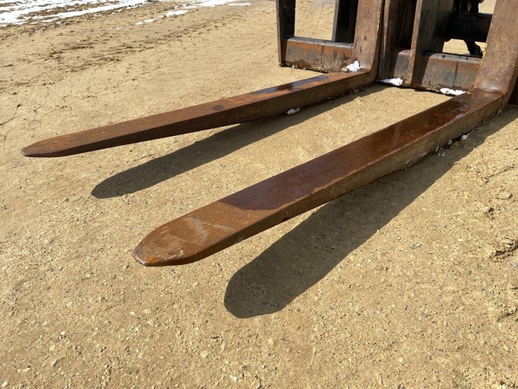 #7553-•-jlg-g5-telehandler-mast-and-forks-image-15