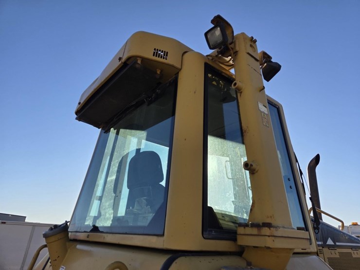 2007-caterpillar-d5n-lgp-image-43