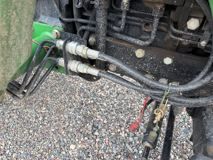 john-deere-4120-image-61