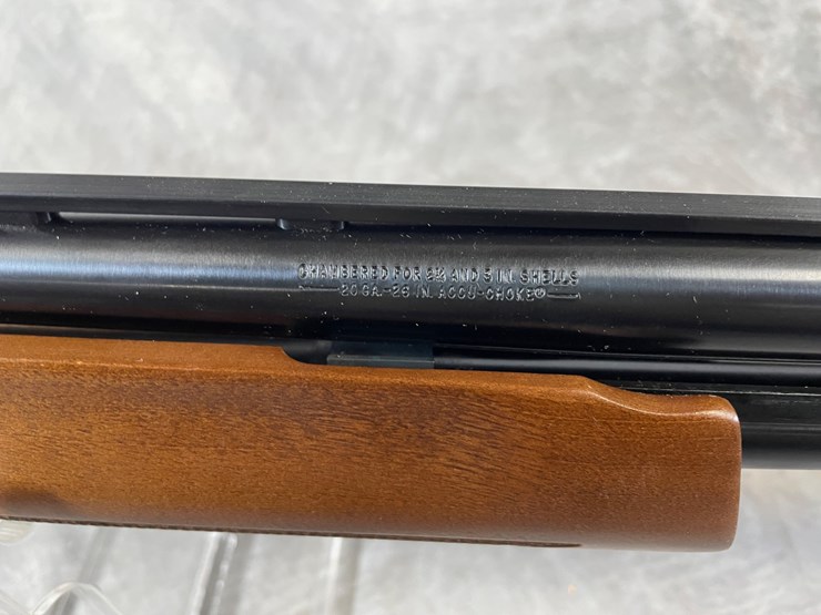 #4100-•-mossberg-model-500,-20-ga.-pump-action-shotgun,-sn:-v1513022,-(neenah,-wi)-image-12