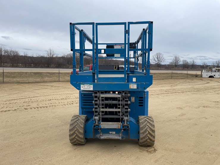 #7514-•-(s-2)-2012-genie-3369-rough-terrain-scissor-lift-image-6