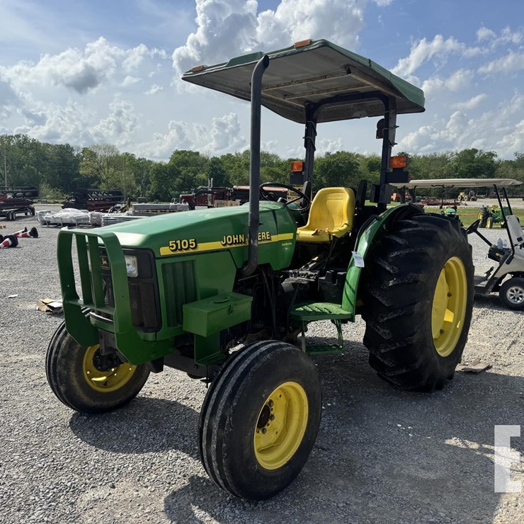 JOHN DEERE 5105