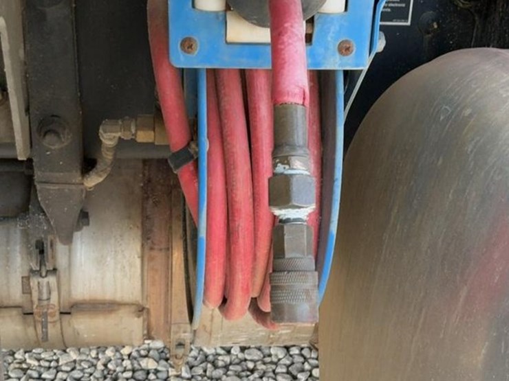 2021-peterbilt-337-image-72