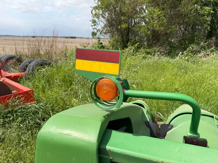 2000-john-deere-894-image-16