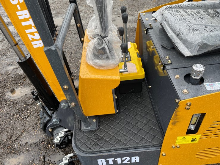 #3298-•-2026-ats-rt12r-mini-excavator-image-15