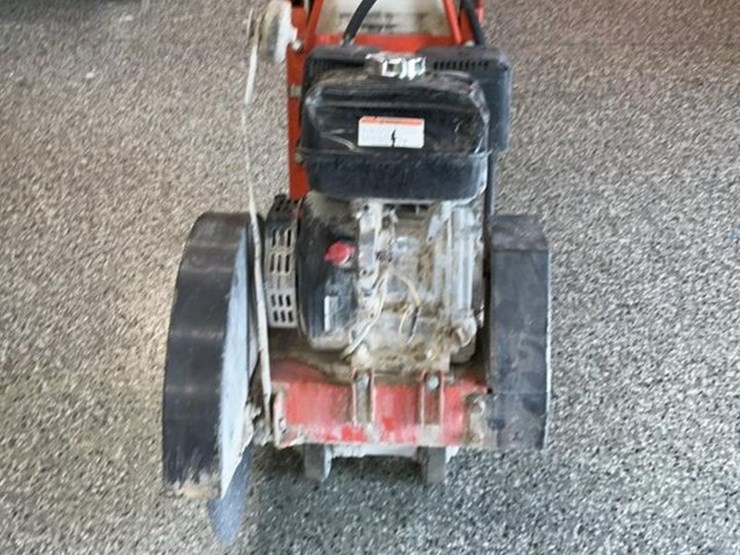 #104-•-husqvarna-fs400lv-concrete-saw-image-4