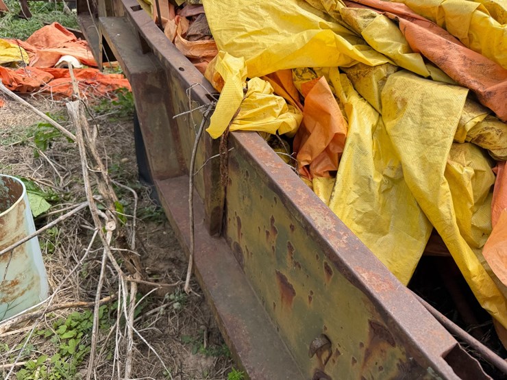 #45264-•-9'-utility-trailer-w/levee-spills-image-26