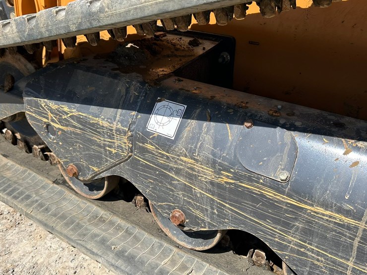 2023-case-tv450b-image-55