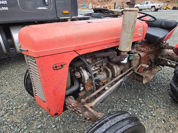 massey-ferguson-35-image-9