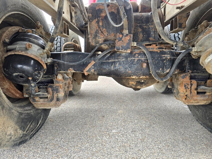 2003-mack-rd688s-image-64