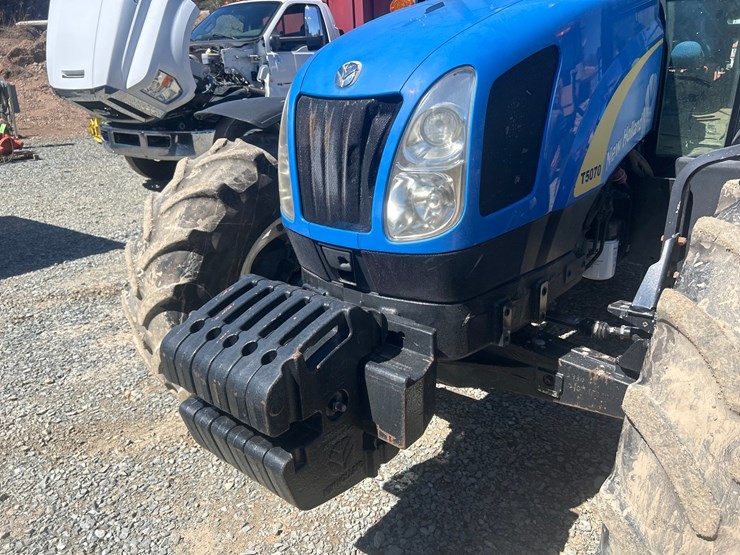 new-holland-t5070-image-9