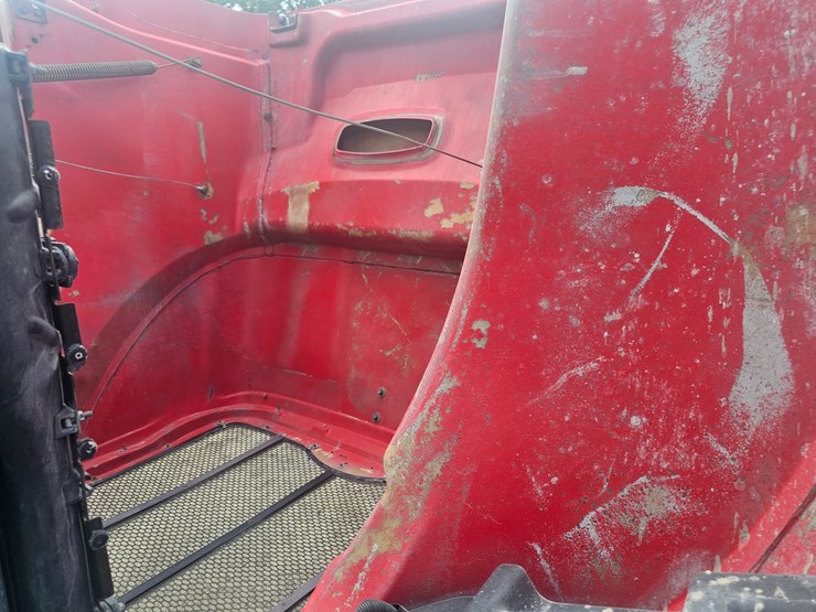 2012-peterbilt-384-image-74