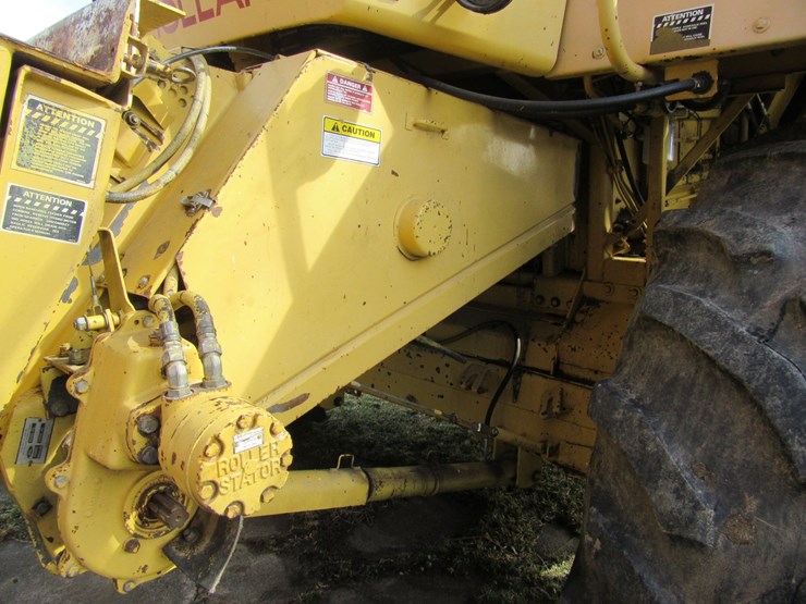 new-holland-tr96-image-5