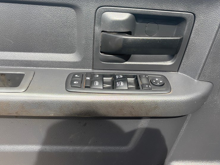 2013-ram-4500-hd-image-15