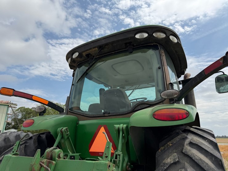 2010-john-deere-8270r-image-48