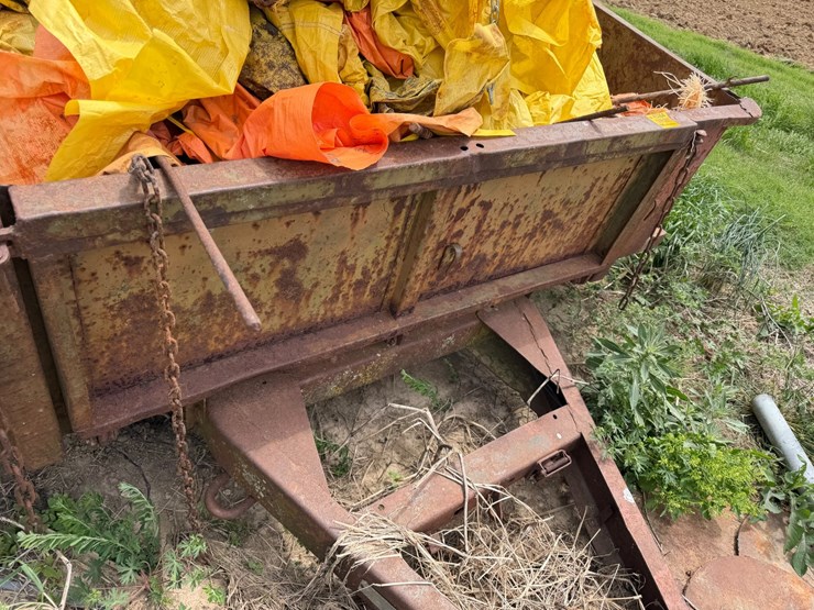 #45264-•-9'-utility-trailer-w/levee-spills-image-24