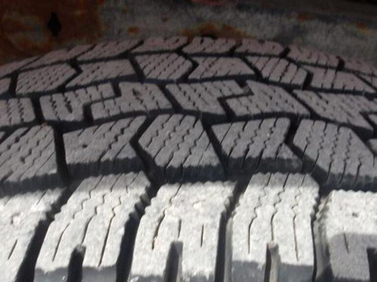 2023-chevrolet-1500-image-60