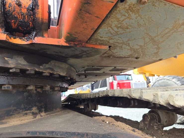 hitachi-zx330-lc-image-65