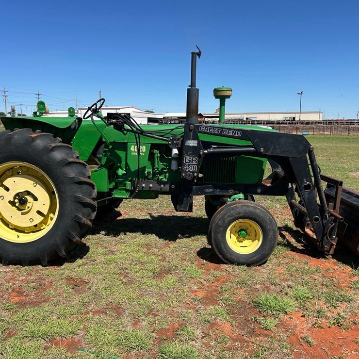 JOHN DEERE 4020