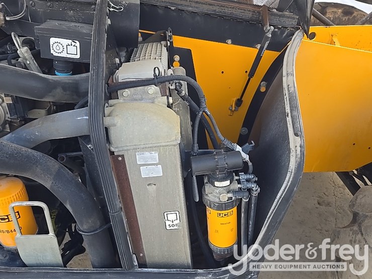 2017-jcb-510-56-image-58