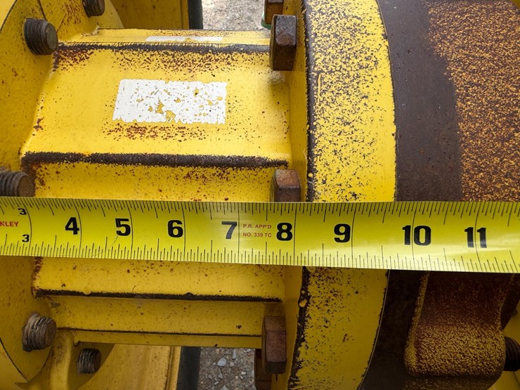 2010-john-deere-8270r-image-15