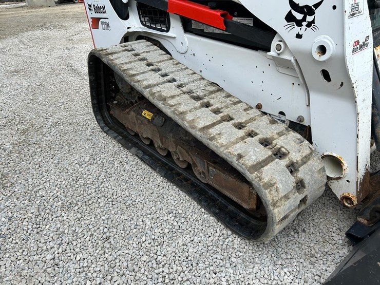 2022-bobcat-t770-image-12
