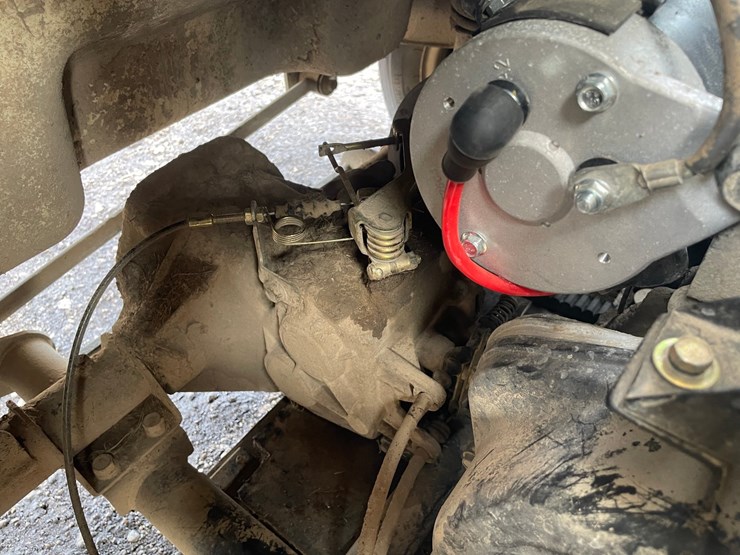 #2347-•-2004-yamaha-g22a-gas-golf-cart-image-24