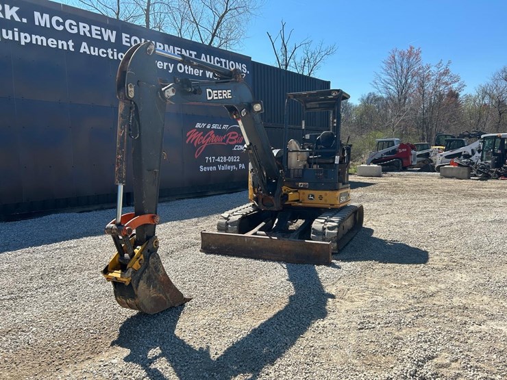 2015-deere-50g-image-7