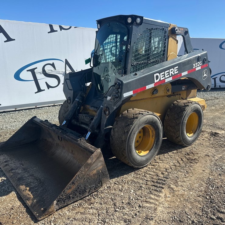 DEERE 332G