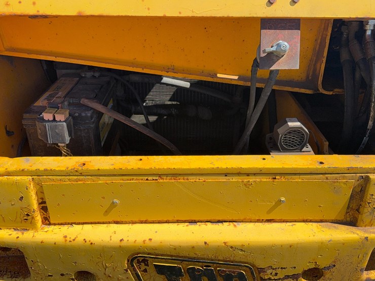 jcb-520-image-14