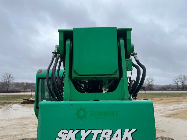2014-sky-trak-6042-image-17