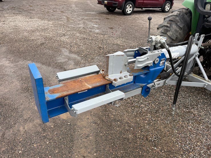 john-deere-4120-image-21