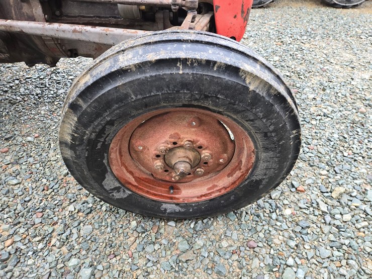 massey-ferguson-35-image-44