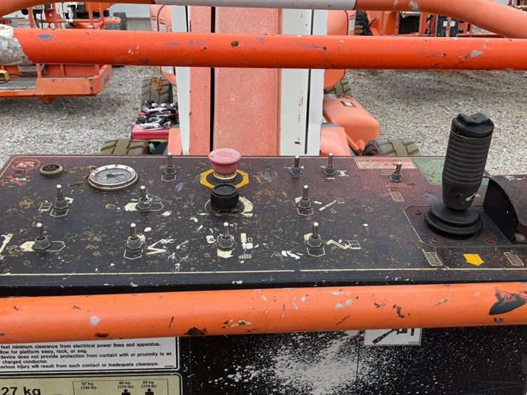 #306-•-2016-snorkel-46'-electric-articulated-boom-lift-image-12