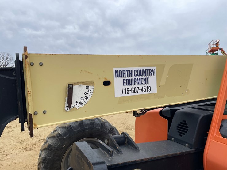 2013-jlg-g6-42a-image-19