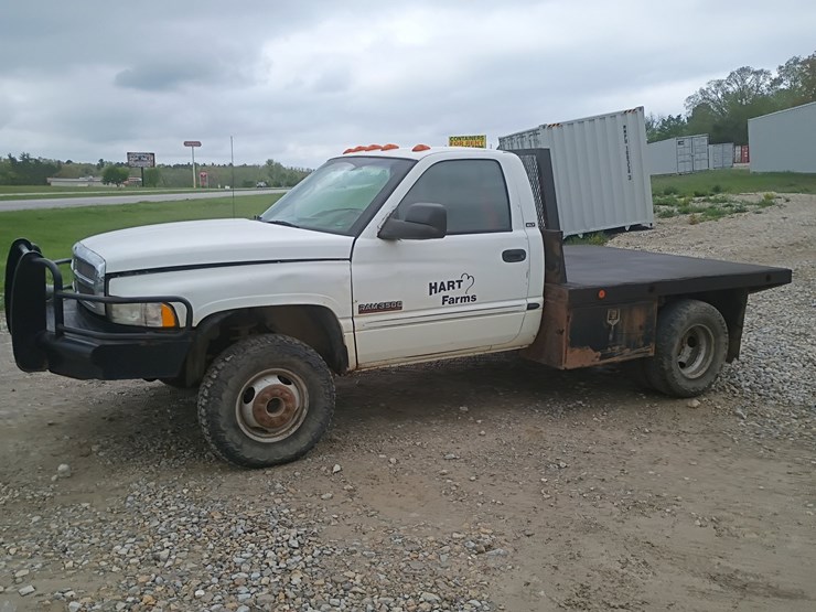 2000-dodge-ram-3500-image-2