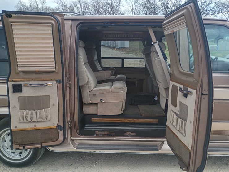 1992-ford-e150-image-60