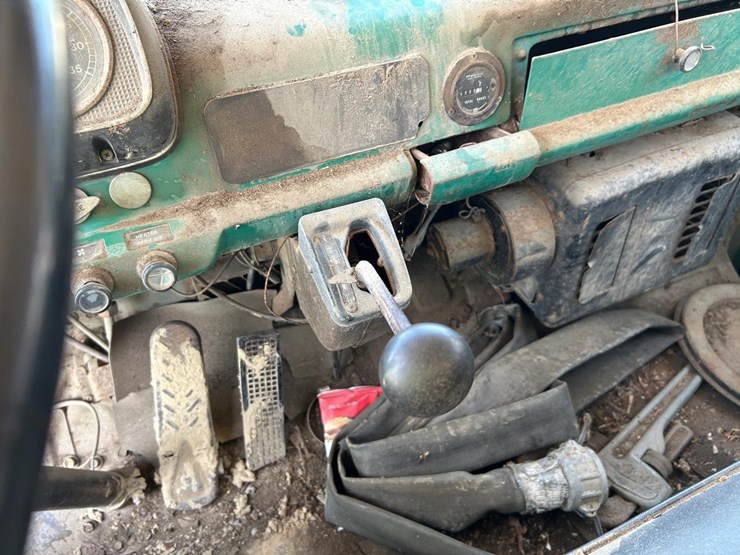 1983-caterpillar-3208-image-24