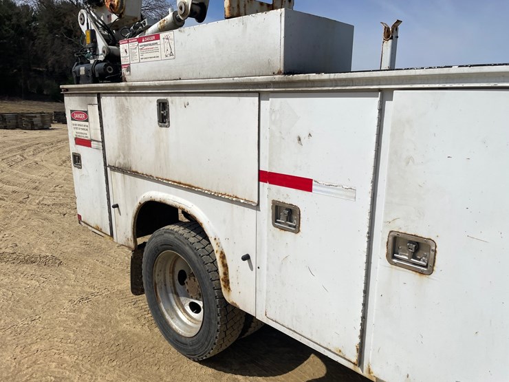 2011-ford-f550-image-20