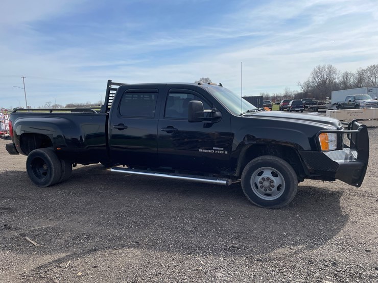 2008-gmc-3500hd-image-4