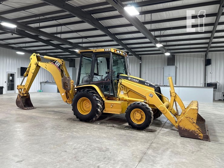 2001-caterpillar-420d-image-2