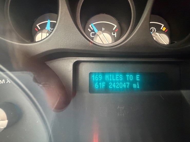 2011-ford-f450-image-25