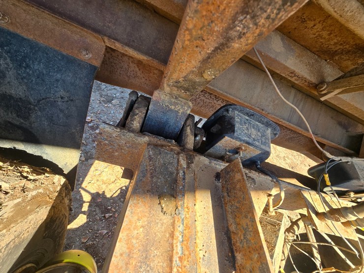 1994-mack-rd690s-image-34