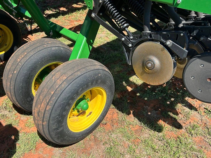 2022-john-deere-455-image-13