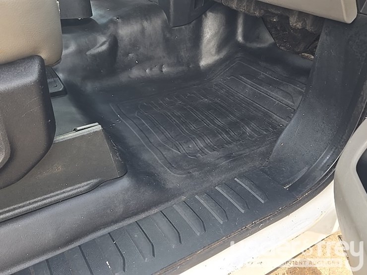 2019-ford-f150-image-81